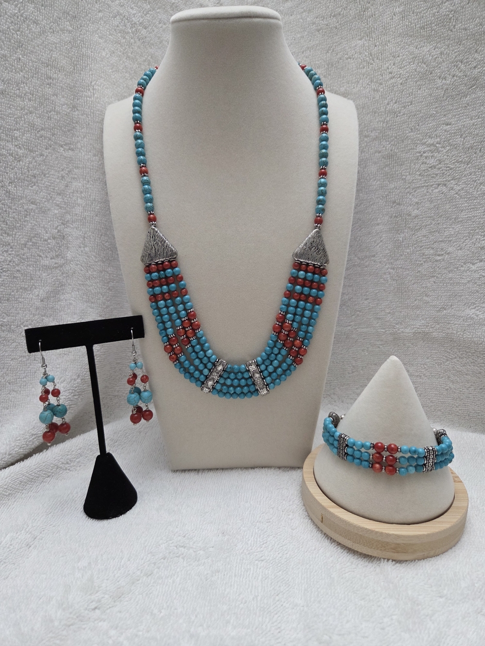 Blue Howlite/Red Coral Multi-strand Beaded Necklace/Earring & Bracelet Set